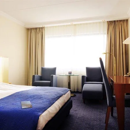 Hotel Ramada By Wyndham Amsterdam Airport Schiphol Badhoevedorp