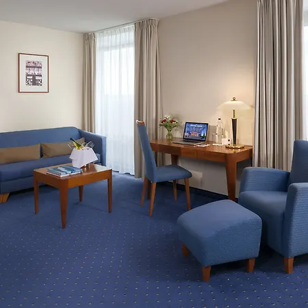 Hotel Ramada By Wyndham Amsterdam Airport Schiphol