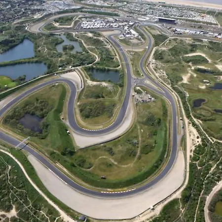 Ramada By Wyndham Amsterdam Airport Schiphol Hotel 4*