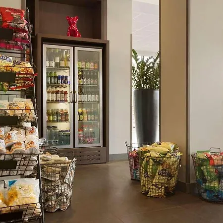 Ξενοδοχείο Ramada By Wyndham Amsterdam Airport Schiphol 4*