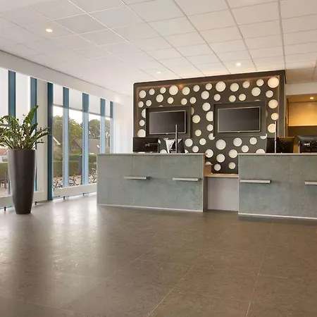 Ramada By Wyndham Amsterdam Airport Schiphol 酒店