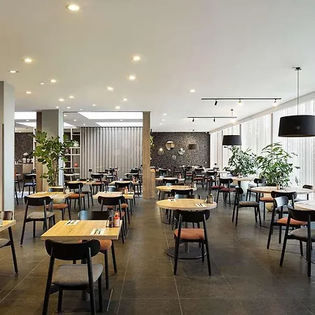 Ramada By Wyndham Amsterdam Airport Schiphol 酒店 4*