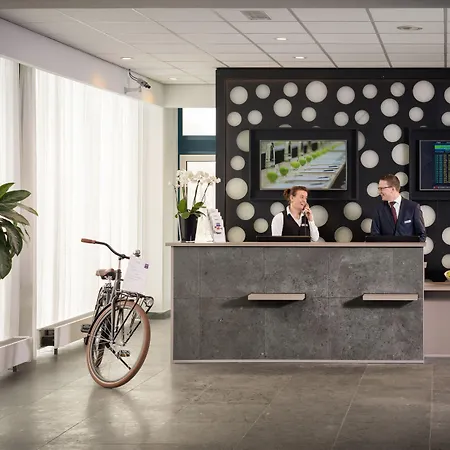 Ramada By Wyndham Amsterdam Airport Schiphol 酒店 巴特霍芬多普