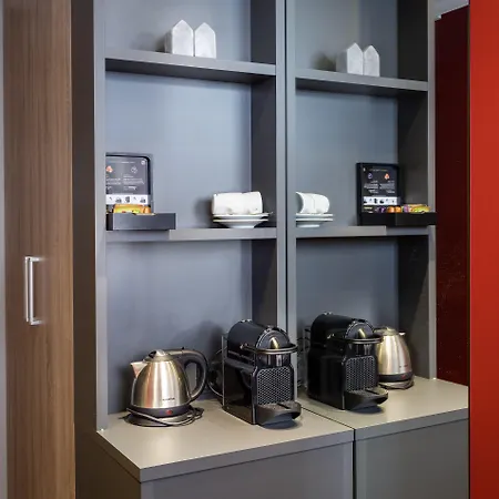 Ramada By Wyndham Amsterdam Airport Schiphol 酒店 巴特霍芬多普