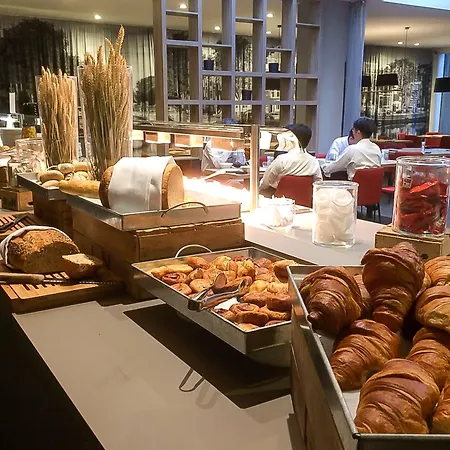 Ramada By Wyndham Amsterdam Airport Schiphol 酒店