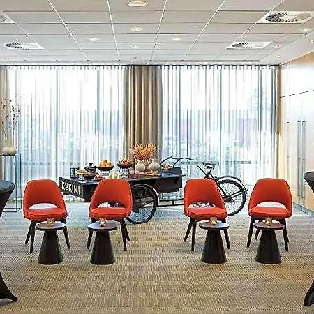Ramada By Wyndham Amsterdam Airport Schiphol Szálloda