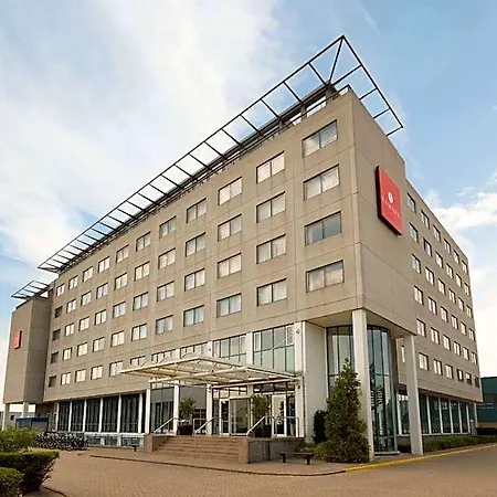 Ramada By Wyndham Amsterdam Airport Schiphol 4*
