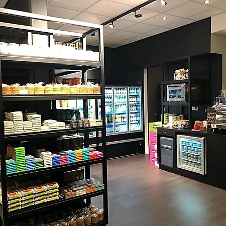 Szálloda Ramada By Wyndham Amsterdam Airport Schiphol Badhoevedorp