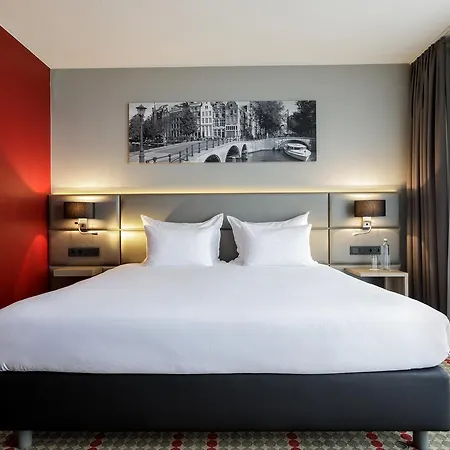 Ramada By Wyndham Amsterdam Airport Schiphol 4*