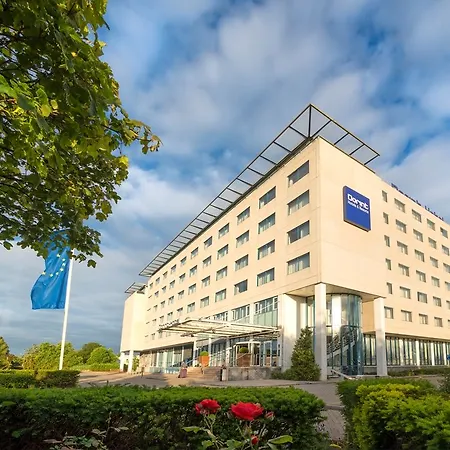 Ramada By Wyndham Amsterdam Airport Schiphol 4*