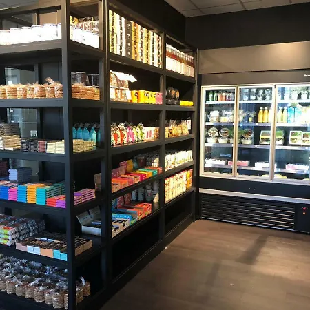 Ramada By Wyndham Amsterdam Airport Schiphol Hotel Badhoevedorp